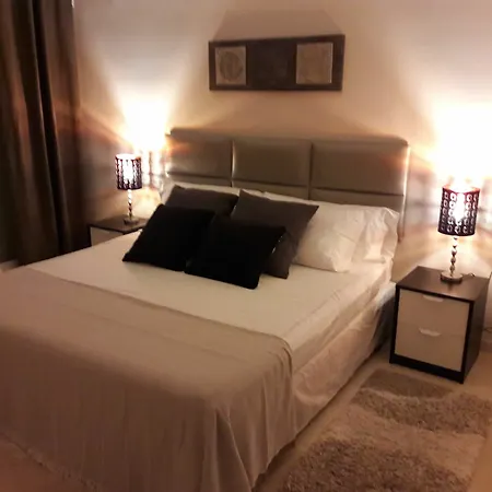Apartment En Con Vistas Al Golf Marbella